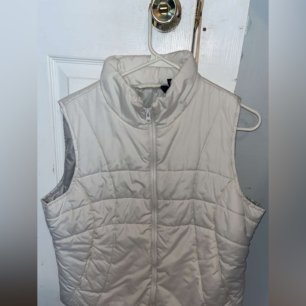 Women’s white vest